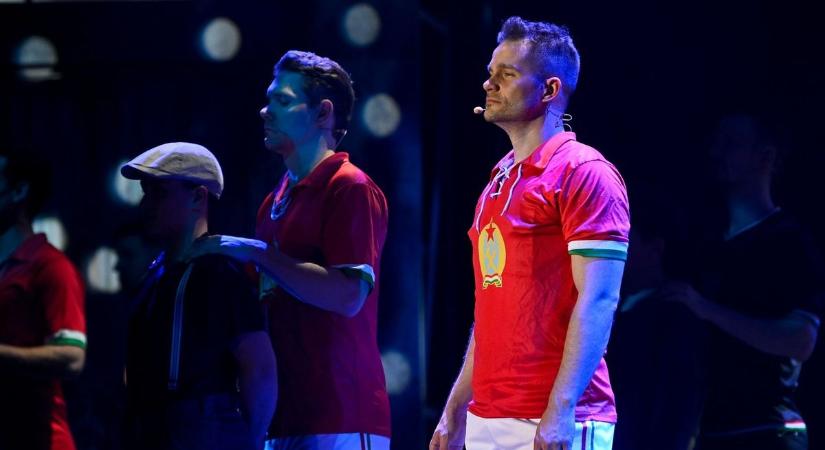 Így teljesüljön minden színháznézőnek az álma - Visszatér Győrbe a hölgyek kedvence az utolsó előadásra