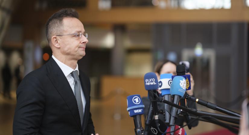Szijjártó Péter: jogszabályt módosít Magyarország, hogy kivizsgálhassa az elfogott ukrán pénzszállítmány hátterét
