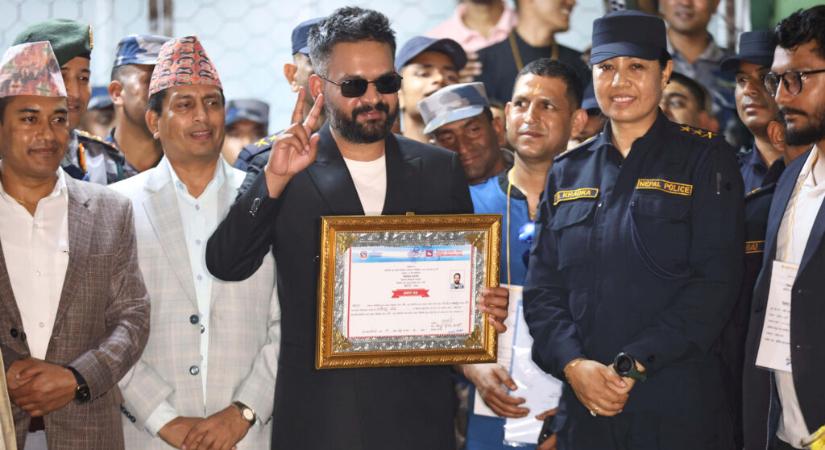 A Z generáció átveszi a hatalmat Nepálban, rapper lesz a miniszterelnök (videóval)