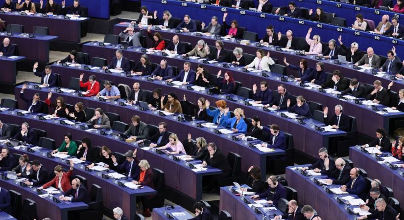 Nem veszi napirendre az EP Volodimir Zelenszkij fenyegetését Orbán Viktor irányába