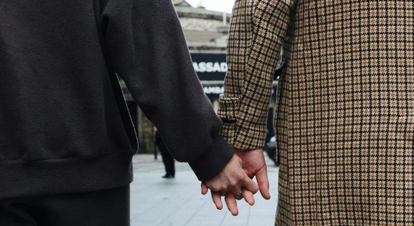 70 évig elválaszthatatlanok voltak – az élők sorából is kézen fogva távoztak