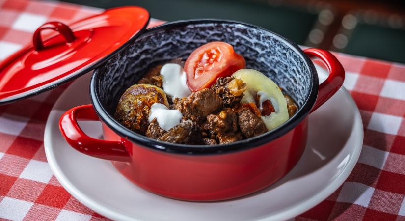 Békebeli vasárnapi ebéd a családdal – új gasztrohagyomány születik Győrben