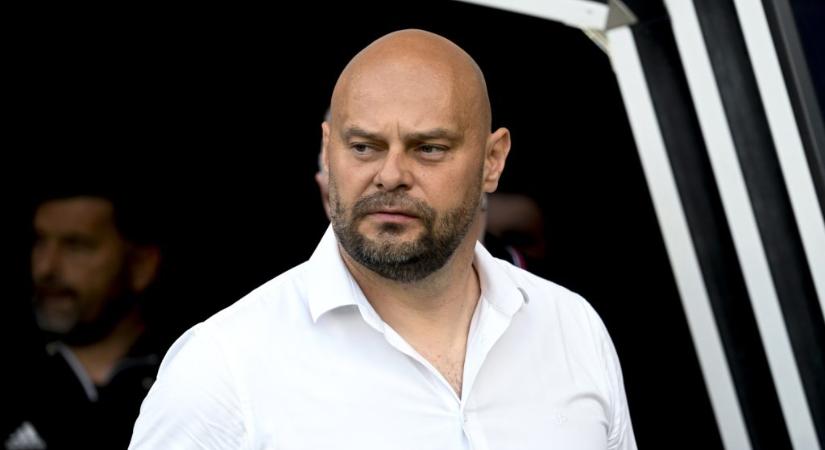 „Szörnyű, hogy ilyen dolgok megtörténhetnek a pályán” – alattomosságot és bajnokságot befolyásoló bírói hibát emleget a Honvéd edzője