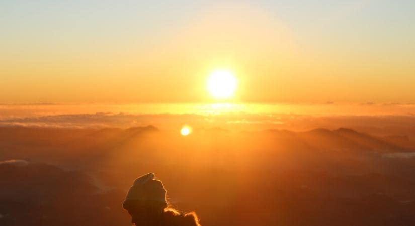 Ma valami szokatlan dolog fog minket elválasztani a szikrázó napsütéstől