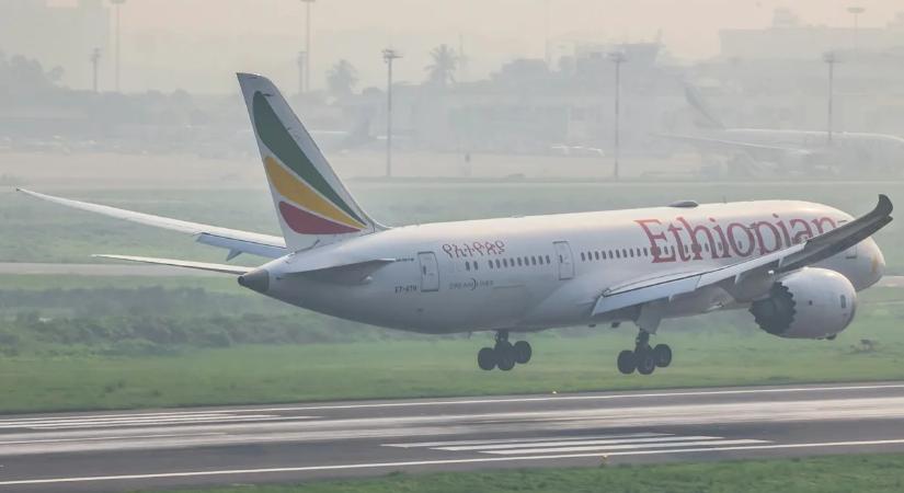 157 ember halt meg a repülőgép-balesetben, ami mindent megváltoztatott