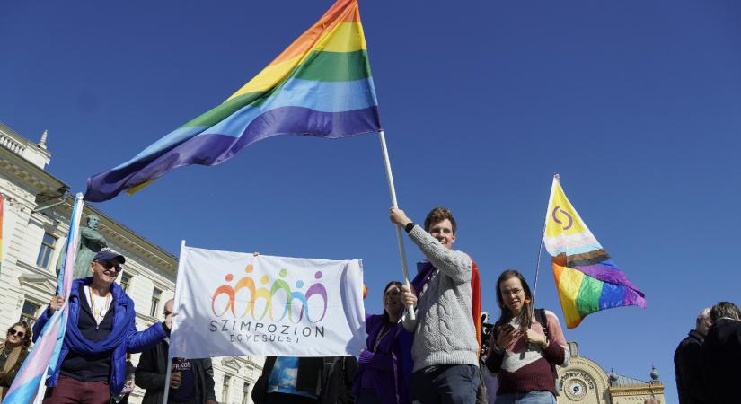 A bíróság az Alkotmánybírósághoz fordult a Pécs Pride szervezője elleni eljárásban