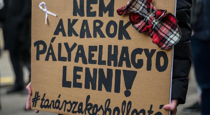 Egyre többet túlóráznak a tanárok, az Oktatási Hivatalban „többlettanításra” változtatták a „túlóra” kifejezést, miután kérdezősködni kezdtünk