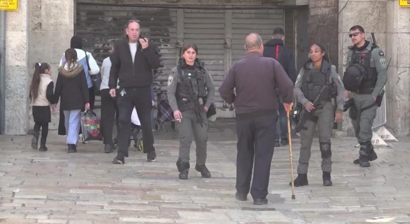 „Másfél percünk van az óvóhelyre érni” – élet a légiriadók árnyékában Jeruzsálemben