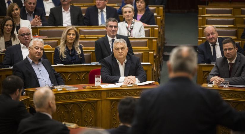 Védett ár a benzinre és a dízelre – itt vannak az apró betűs részletek, amikről eddig nem beszéltek