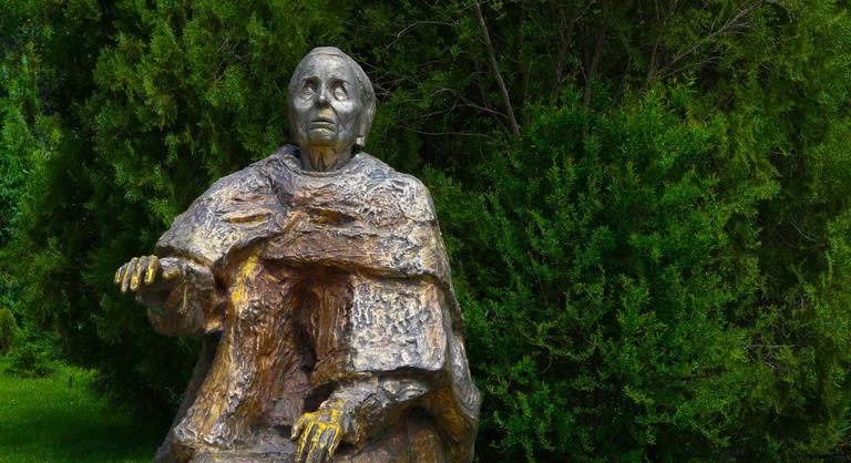 Baba Vanga, a bolgár misztikus, aki előre látta az ukrán háborút, ma az orosz dezinformáció eszköze