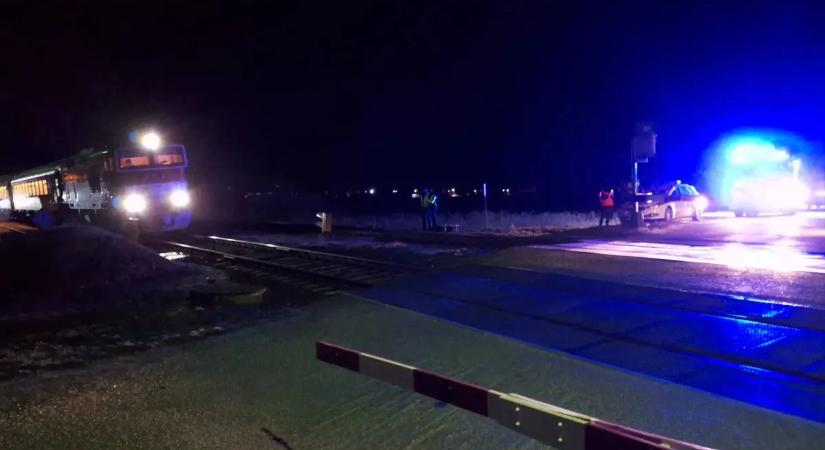 Tragédia a síneken: halálra gázolt egy embert a gyorsvonat