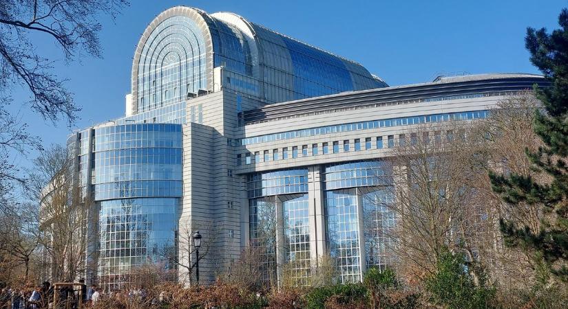 Árak Brüsszelben - Ennyibe kerül a hús, a tojás és a kóla