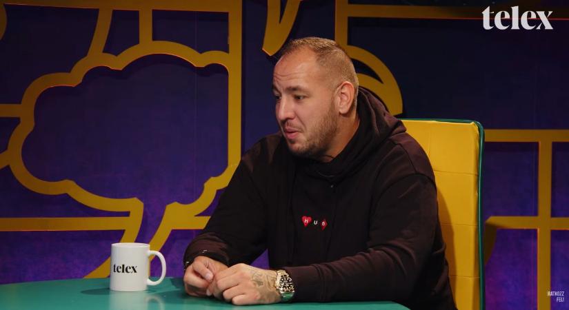 Megint Curtisen röhög az internet, Majka is megszólal a videóban