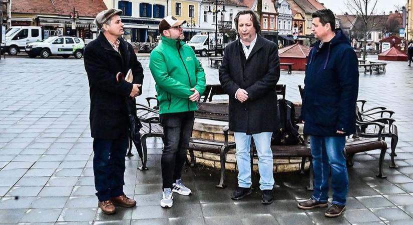 10 millió fa kezdeményezés: csemeteosztás lesz a kőszegi piacon