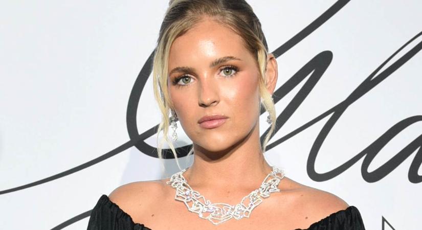 Százmilliós ékszert villantott az F1-pilóta barátnője