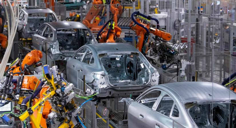 Jöhet az autóknál is a „Made in Europe” szabály, amibe Marokkó és Törökország is belefér