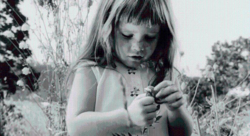 Nem a politizálást kell megtiltani, hanem a gyermekek politikai célú kihasználását és a manipulációját