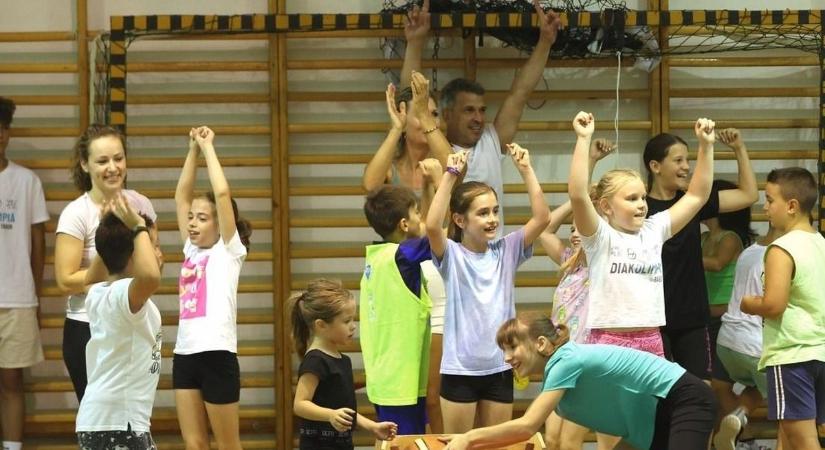 Idén is keressük az év tesitanárát