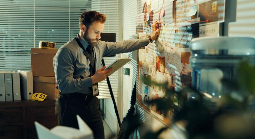 Egy mélykúti ház szobájában, ruhák alatt rejtőzködve találtak rá a nyomozók a dílerre