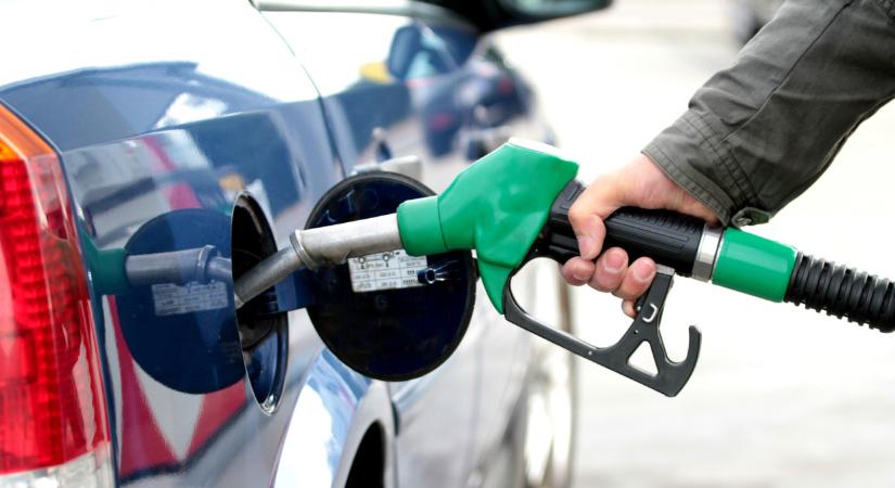 Védett árat kapnak a magyar autósok: ennyibe kerül mostantól a benzin és a dízel