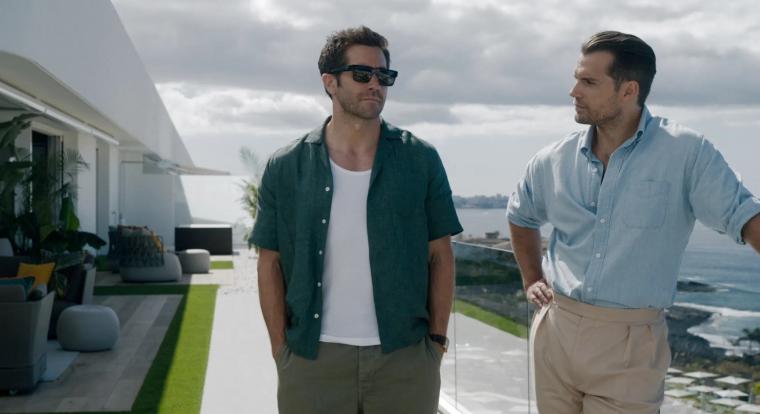 Bolond az a diktátor, amelyik nem hagyja, hogy Henry Cavill és Jake Gyllenhaal elvigyen tőle egymilliárd dollárt