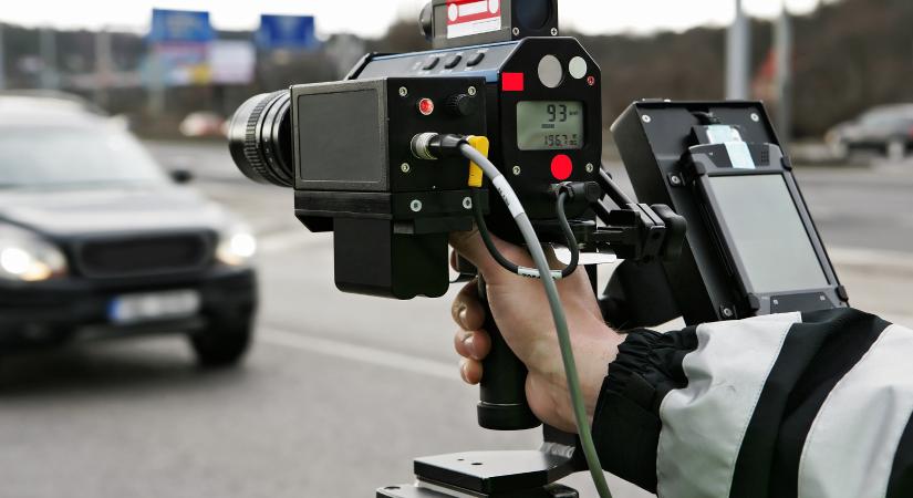 Összefogtak a falusiak, együtt mérik a gyorshajtókat