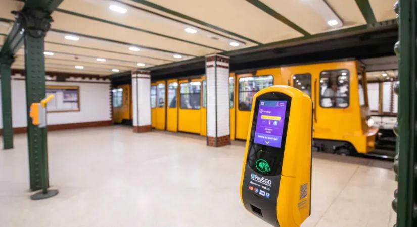 Szerdától telepítik a Pay&GO készülékeket a metróállomásokra