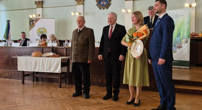Vendégh Editet is elismerték a Kárpát-medencei Gazdasszony Találkozón