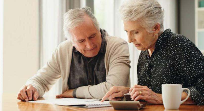 Így kaphatsz havi 129 ezer forintot a nyugdíj előtti években – sokan nem tudnak erről az ellátásról