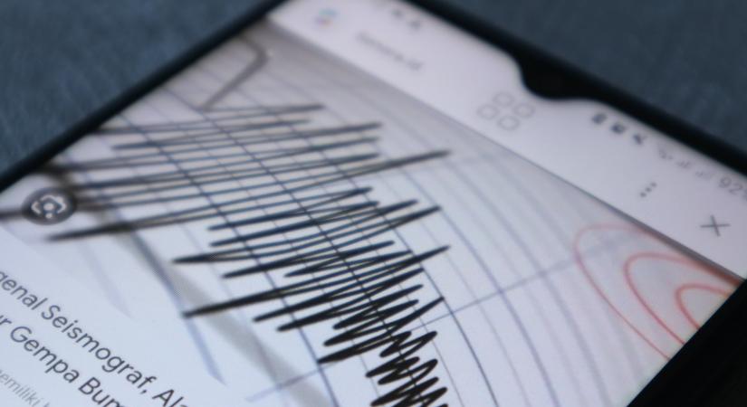Földrengés: már megint megmozdult a föld a határnál