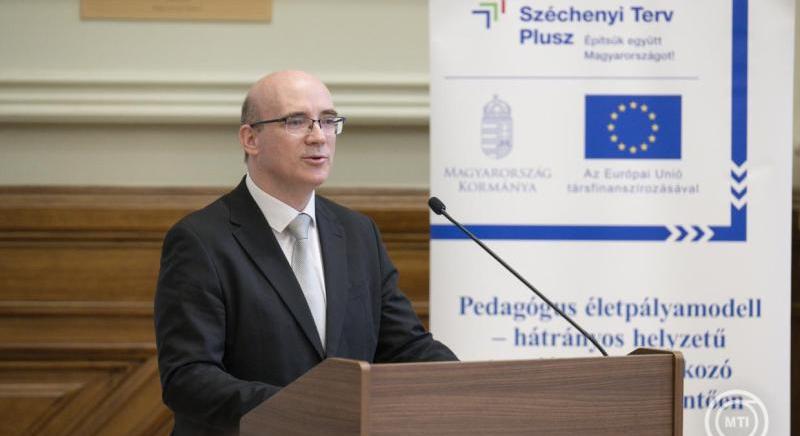 Maruzsa Zoltán: a pedagógusi pályát a béremelés és a képzési szerkezet átalakítása is vonzóvá teszi