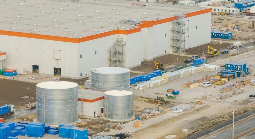 Debreceni tiszás jelölt: építés alatt álló területen folyt termelés, majd történt súlyos baleset, és itt tárol mérgező anyagokat a CATL