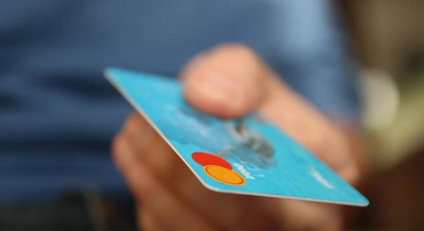 Több bank szolgáltatásai is teljesen leállnak márciusban