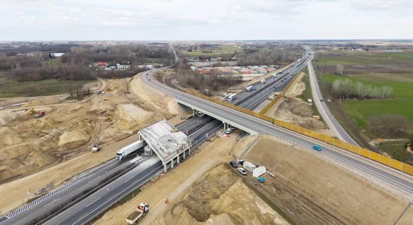 Különleges munkálatra kerül sor ma éjszaka egy hazai autópálya gigacsomópontján