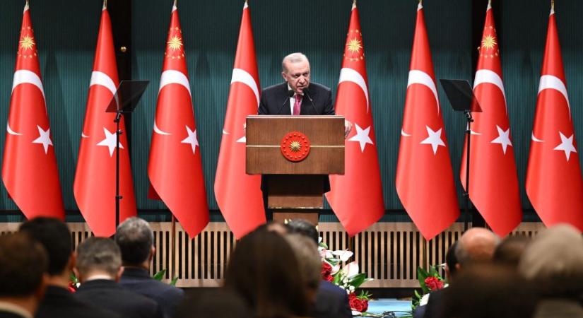 Rakéták helyett segélyt küldött Iránba Azerbajdzsán, noha lebombázták az egyik repterét