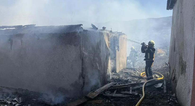 Gazdasági épületben keletkezett tűz a Beregszászi járásban