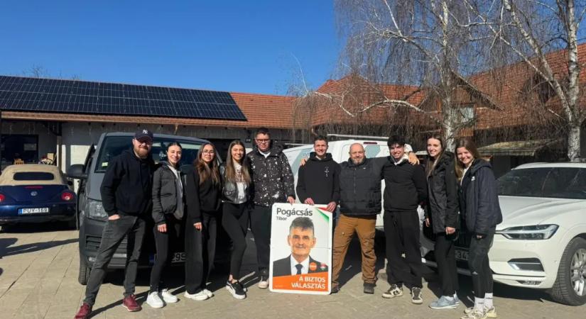 Kopogtatás napidíjért: hogyan lesznek erdélyi diákokból fideszes kampányaktivisták?