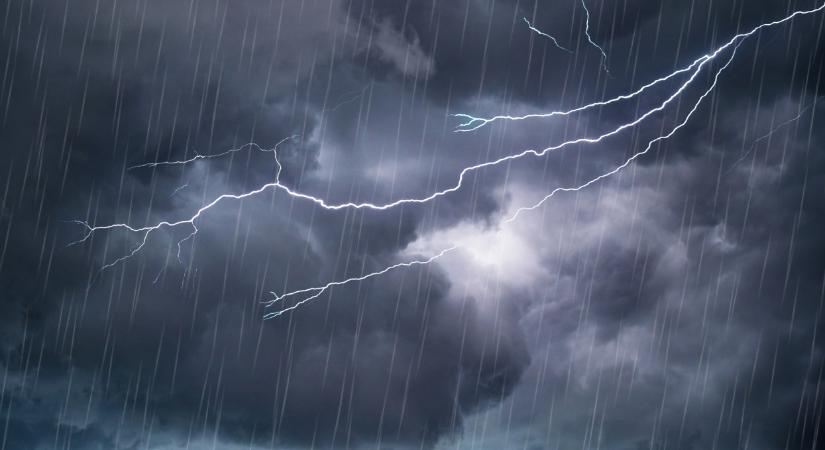 Közeleg a vihar, hamarosan lecsaphat ránk: mutatjuk, mikor érhet ide