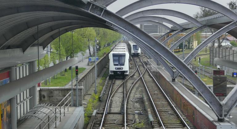 Hamarosan az összes metrón egyszerűbbé válik a jegyvásárlás, jön az érintésmentes fizetés