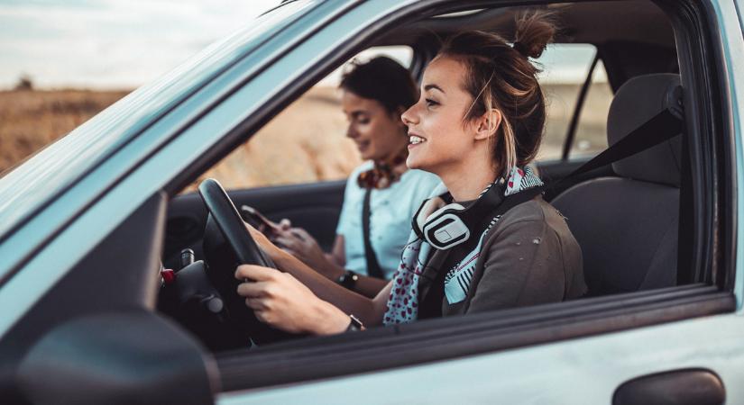 Megkapják egy új autó árát a máltai fiatalok, ha lemondanak a jogsijukról