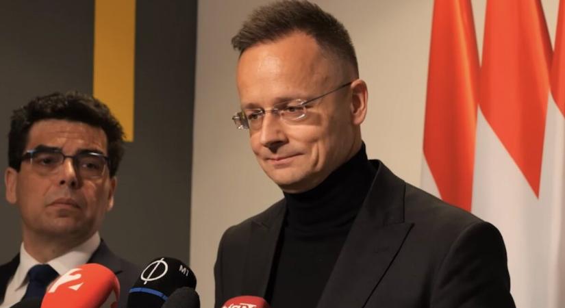 Szijjártó lefagyott, miután lebuktak a Budapestre hívott orosz ügynökeik