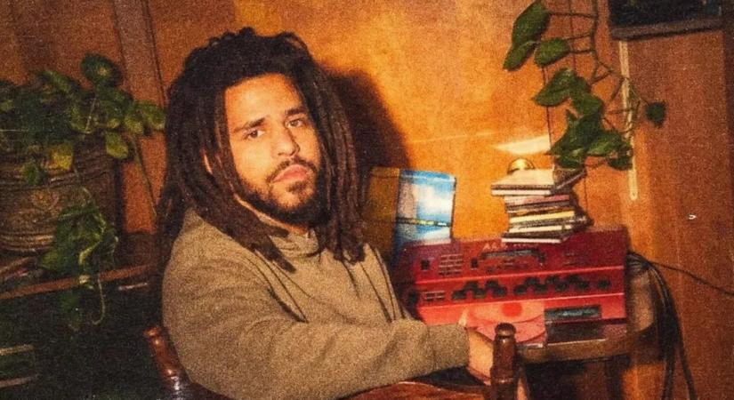 Pont így, egy ilyen csúcslemezzel kell lezárni egy karriert