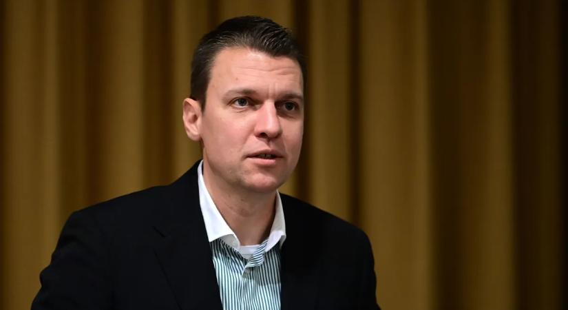 Menczer Tamás nagyon durva üzenetet küldött Magyar Péternek