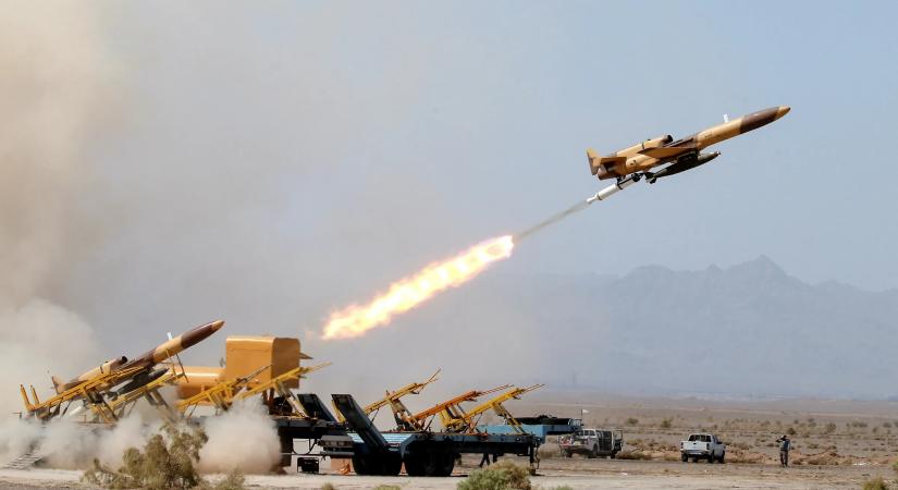 Újabb iráni ballisztikus rakétát lőtt le a NATO Törökország légtérében