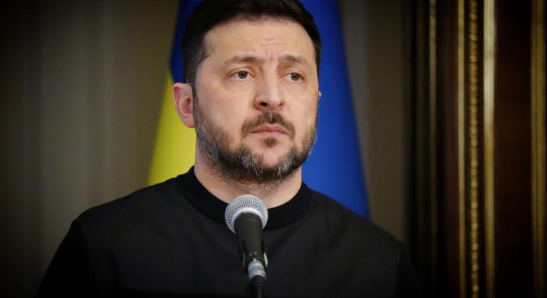 Volodimir Zelenszkijt az NBA szupersztárjával és a U2 tagjaival együtt tüntette ki az Európai Parlament