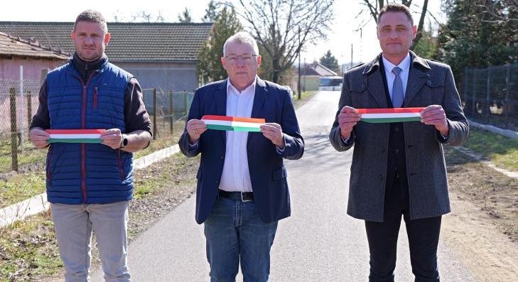 Nyolc út újult meg Rózsaszentmártonban 