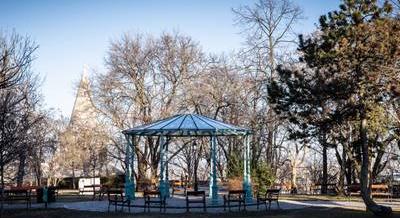 Átalakítják a Szentháromság parkot, indul a tervezés