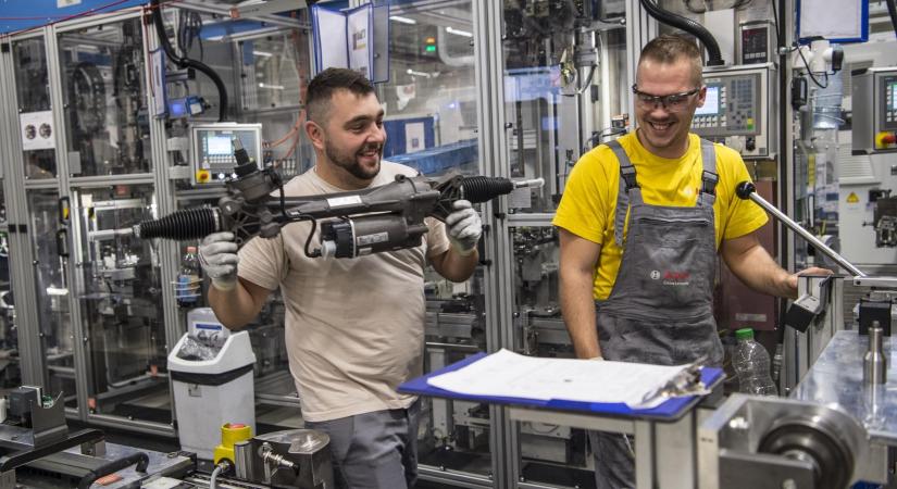 Korrupcióellenes útmutató jelent meg, etikai kódexek íródhatnak