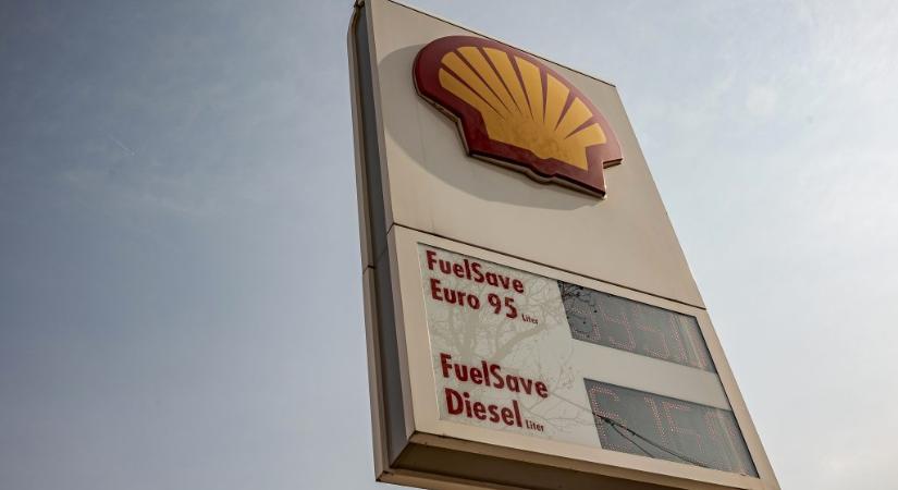 Pár órát kaptak csak a benzinkutasok, hogy átálljanak az új szabályozásra – így sikerült