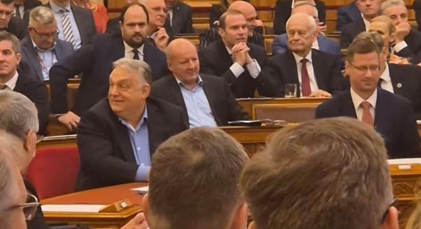 Orbán parancsára a fideszesek bosszút álltak Hadházy Ákoson